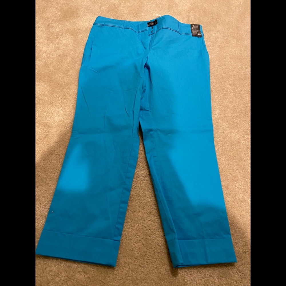 Ankle pants one (1) pair